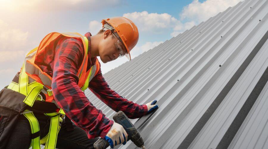 Professional residential roofers in Ninilchik, AK